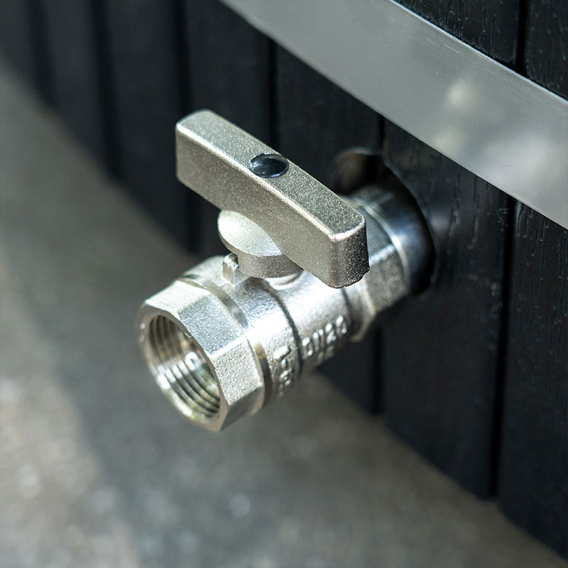 Oval Cold Plunge with Stainless-Steel Tub