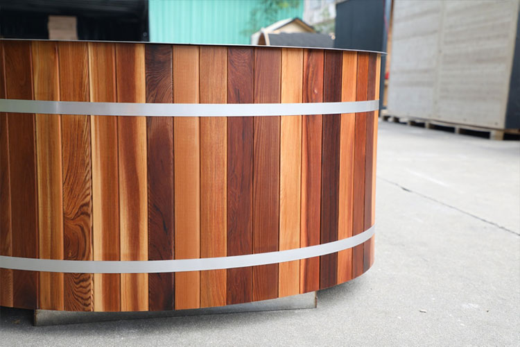 Red Cedar Cold Plunge Tub with 304 SS Liner